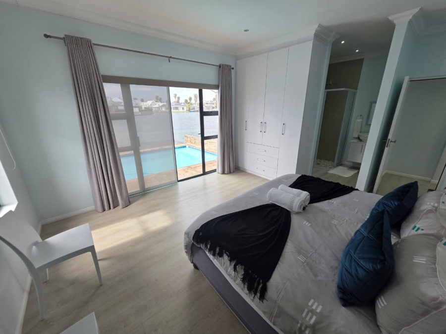 5 Bedroom Property for Sale in Marina Martinique Eastern Cape